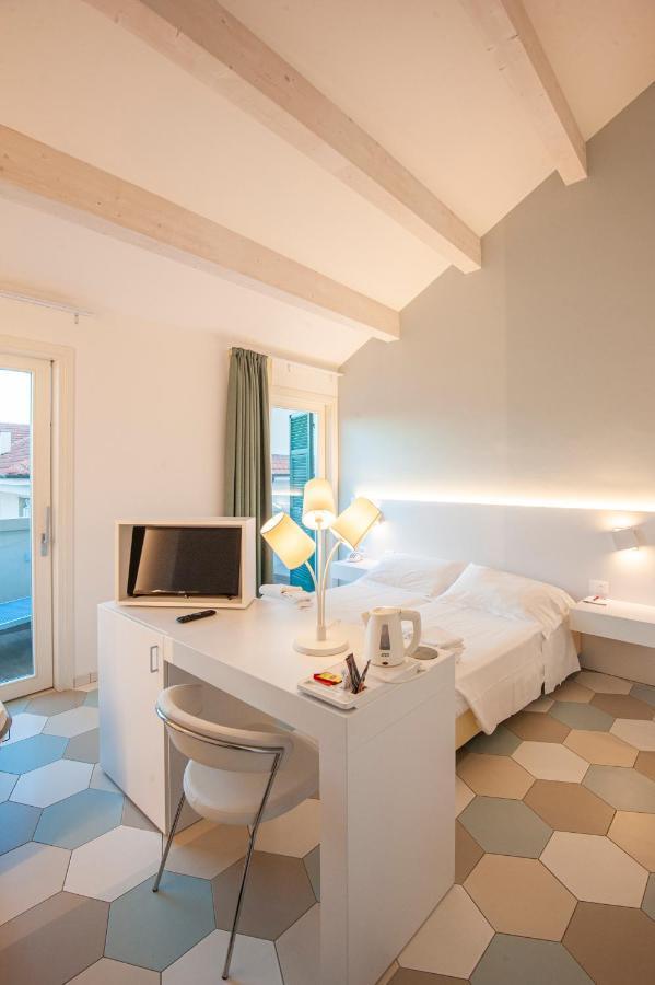 Hotel Melograno Spotorno Eksteriør billede