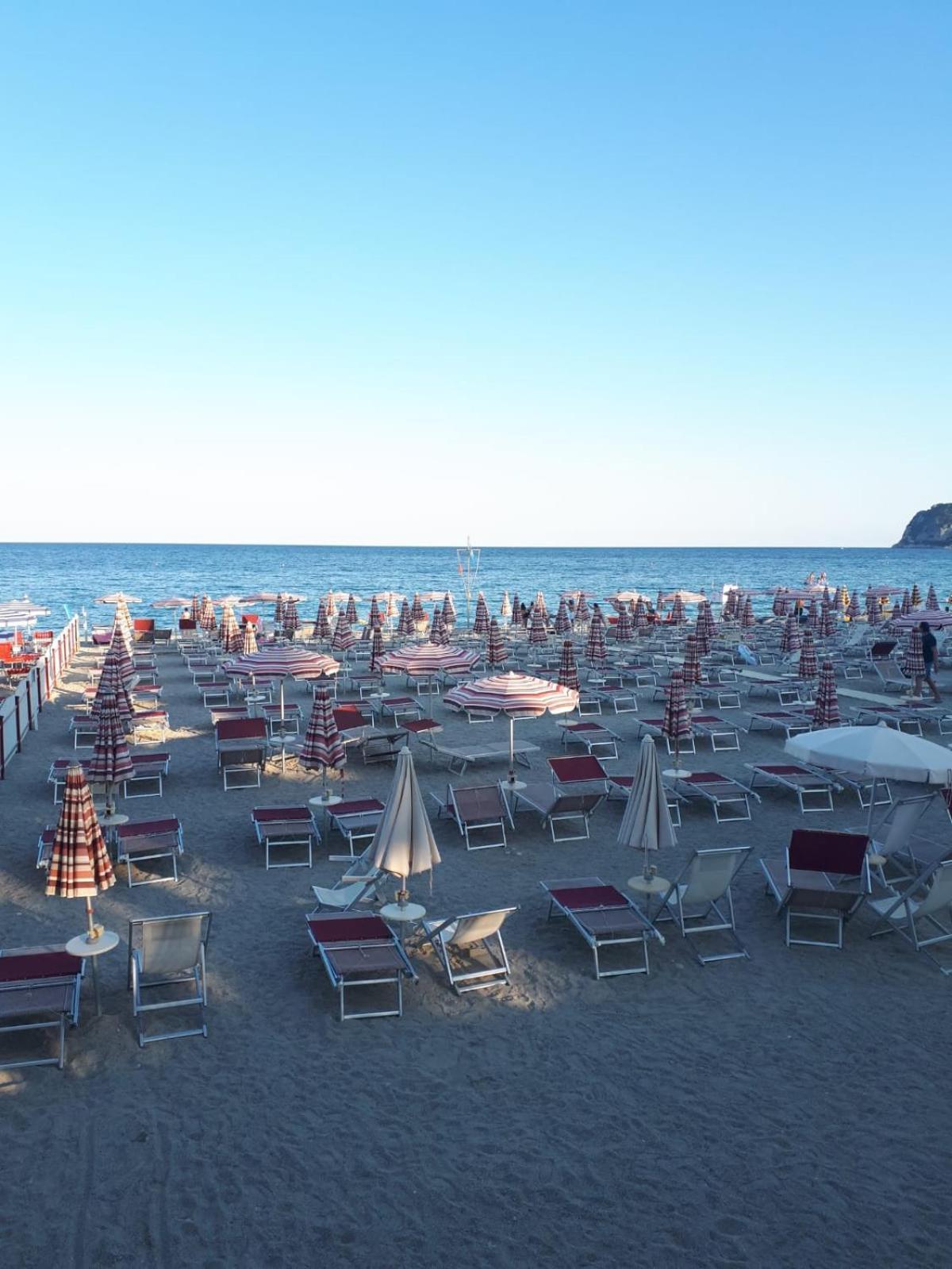 Hotel Melograno Spotorno Eksteriør billede