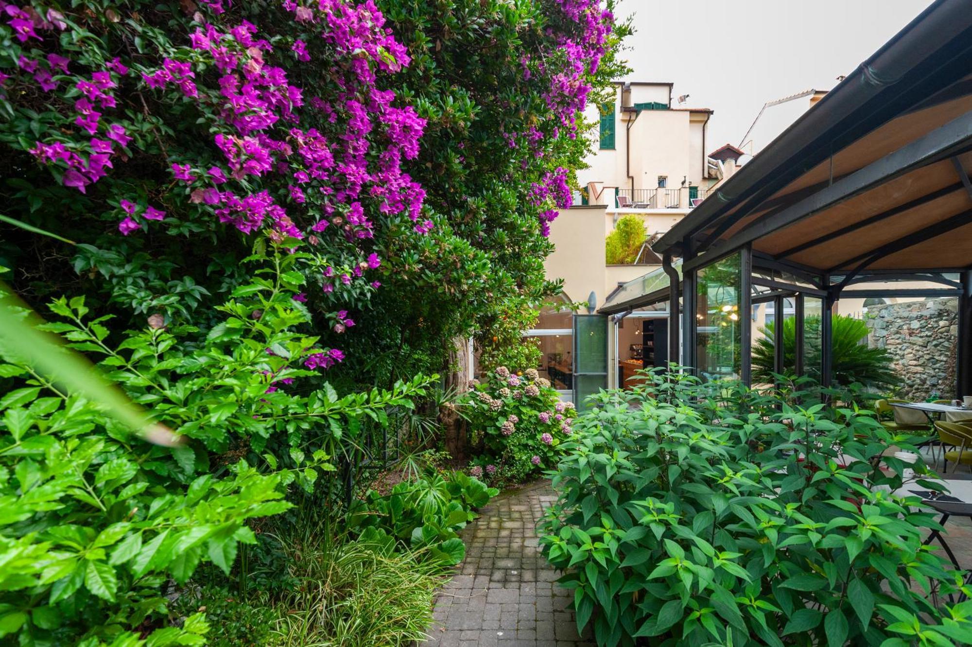 Hotel Melograno Spotorno Eksteriør billede