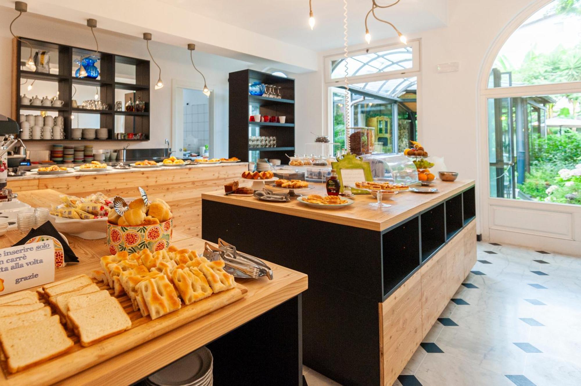 Hotel Melograno Spotorno Eksteriør billede