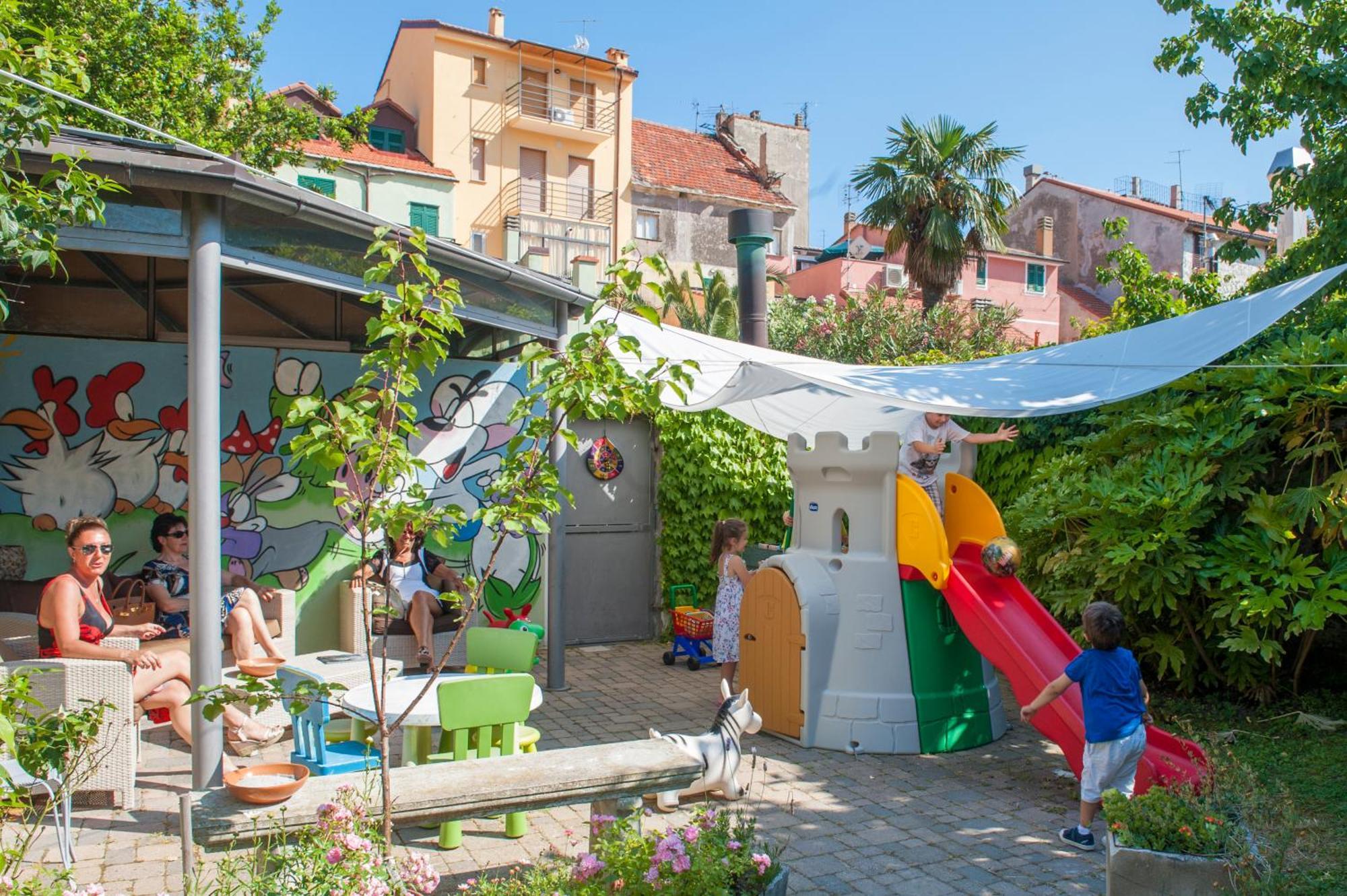 Hotel Melograno Spotorno Eksteriør billede