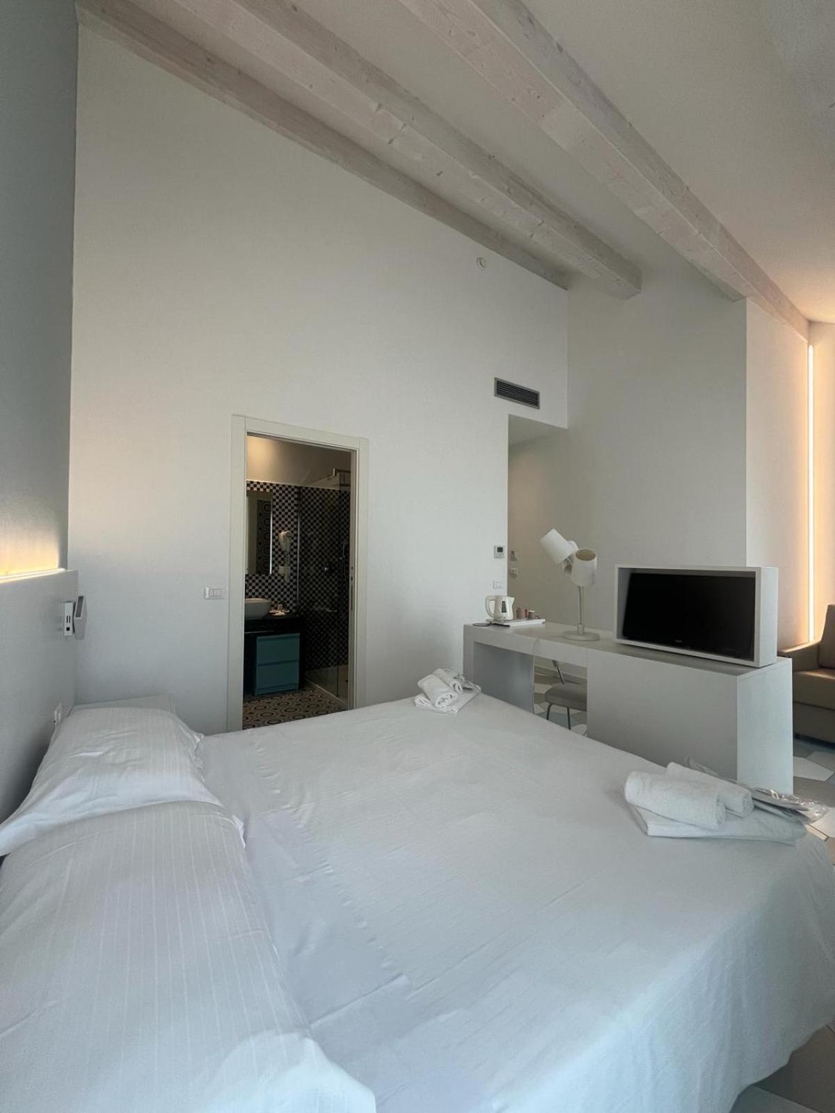 Hotel Melograno Spotorno Eksteriør billede