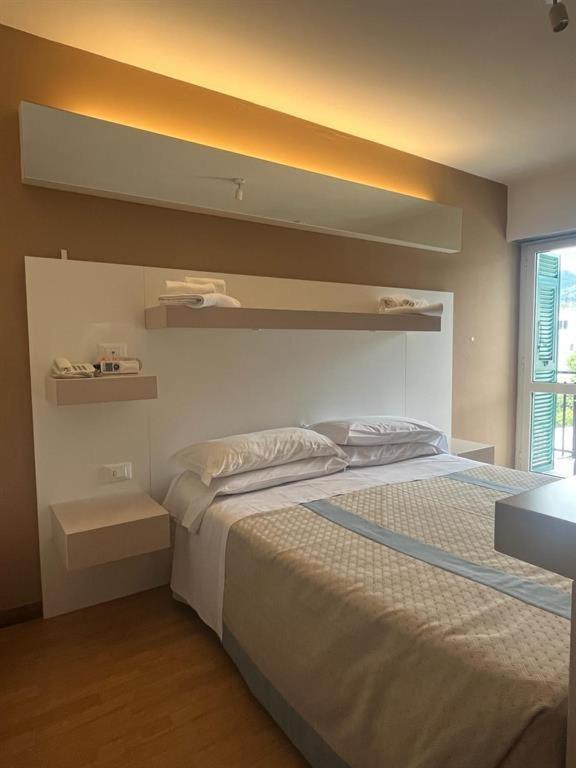Hotel Melograno Spotorno Eksteriør billede