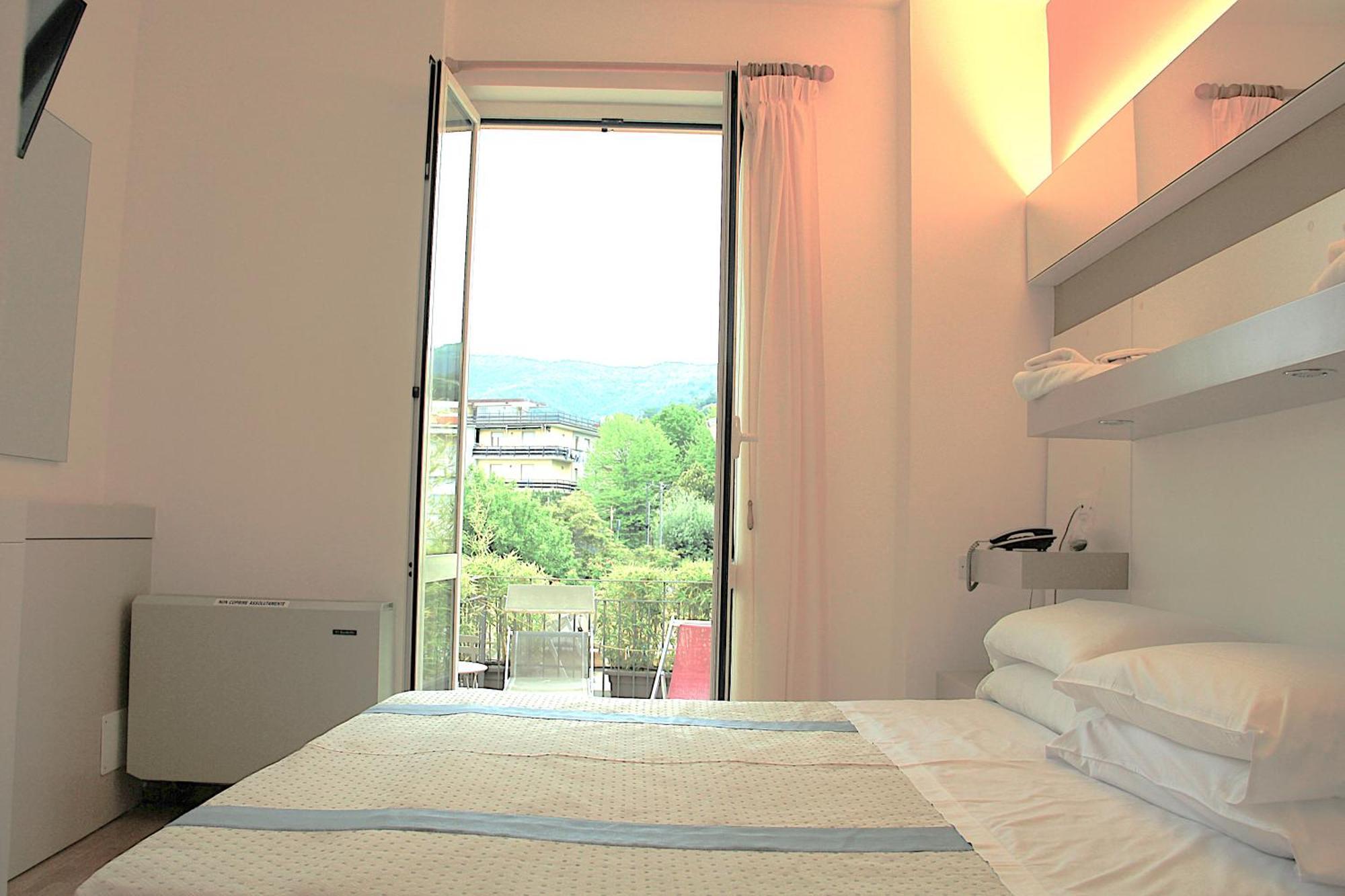 Hotel Melograno Spotorno Eksteriør billede